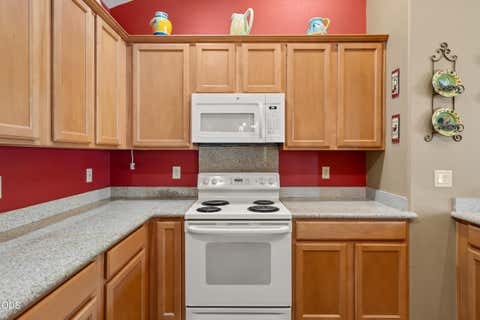 Tiny photo for 2783 Parkwood Village Lane, Central Point, OR 97502 (MLS # 220225769)