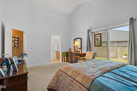 Tiny photo for 2783 Parkwood Village Lane, Central Point, OR 97502 (MLS # 220225769)