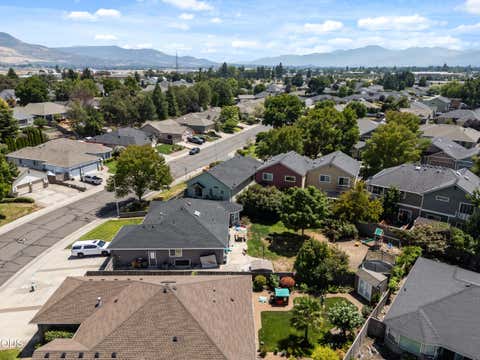 Tiny photo for 2783 Parkwood Village Lane, Central Point, OR 97502 (MLS # 220225769)