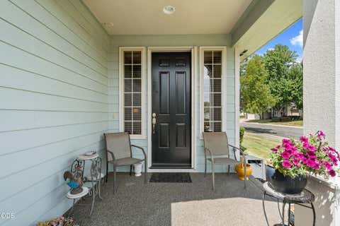 Tiny photo for 2783 Parkwood Village Lane, Central Point, OR 97502 (MLS # 220225769)