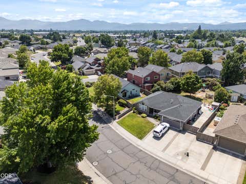 Tiny photo for 2783 Parkwood Village Lane, Central Point, OR 97502 (MLS # 220225769)