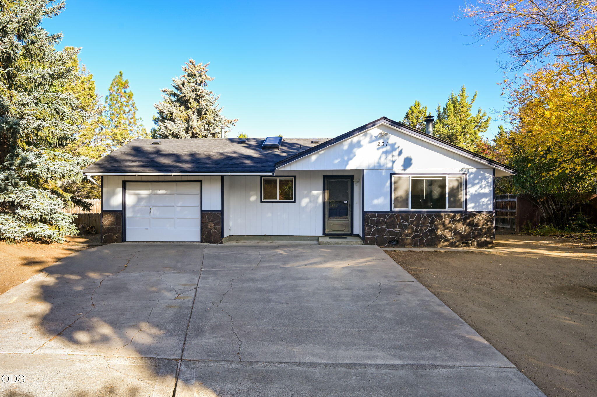231 SE Airpark Drive