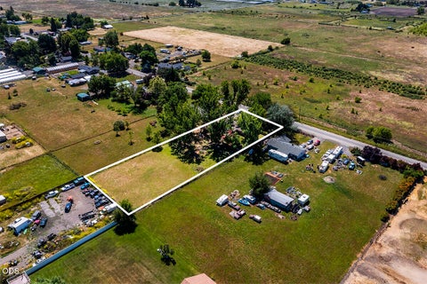 Tiny photo for 2705 Randall Avenue, Medford, OR 97502 (MLS # 220223241)