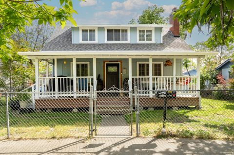 419 NW D Street Grants Pass OR 97526