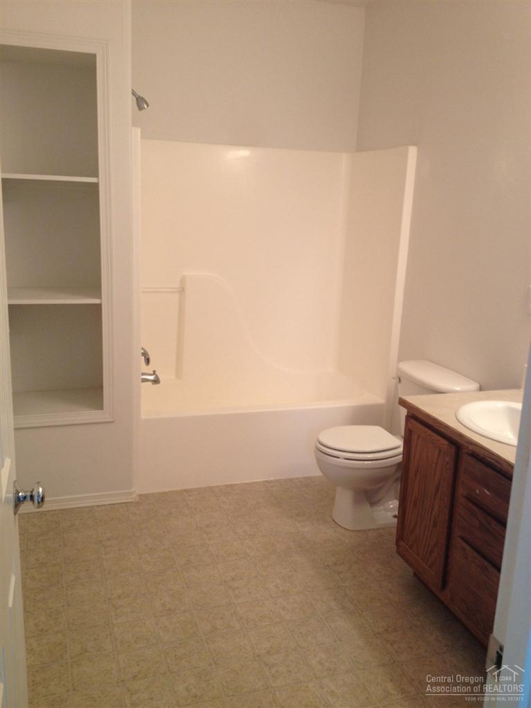 Deschutes River Cros - Residential