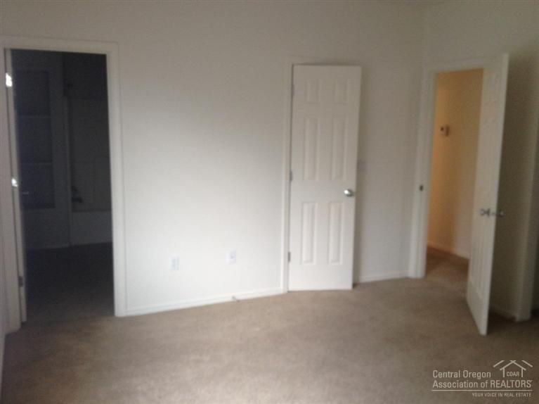 Deschutes River Cros - Residential