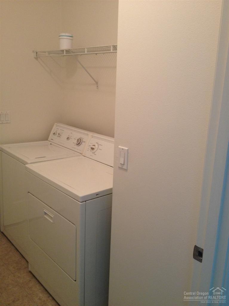 Deschutes River Cros - Residential