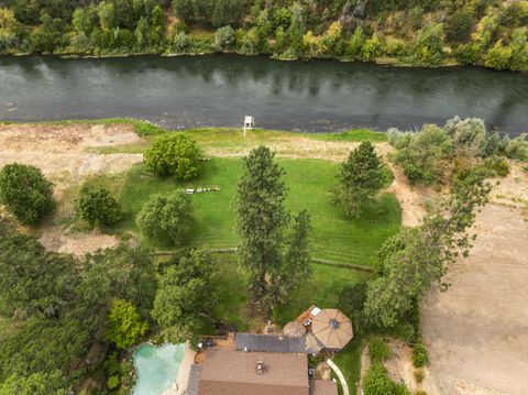 Tiny photo for 1407 Upper River Road, Gold Hill, OR 97525 (MLS # 220213124)