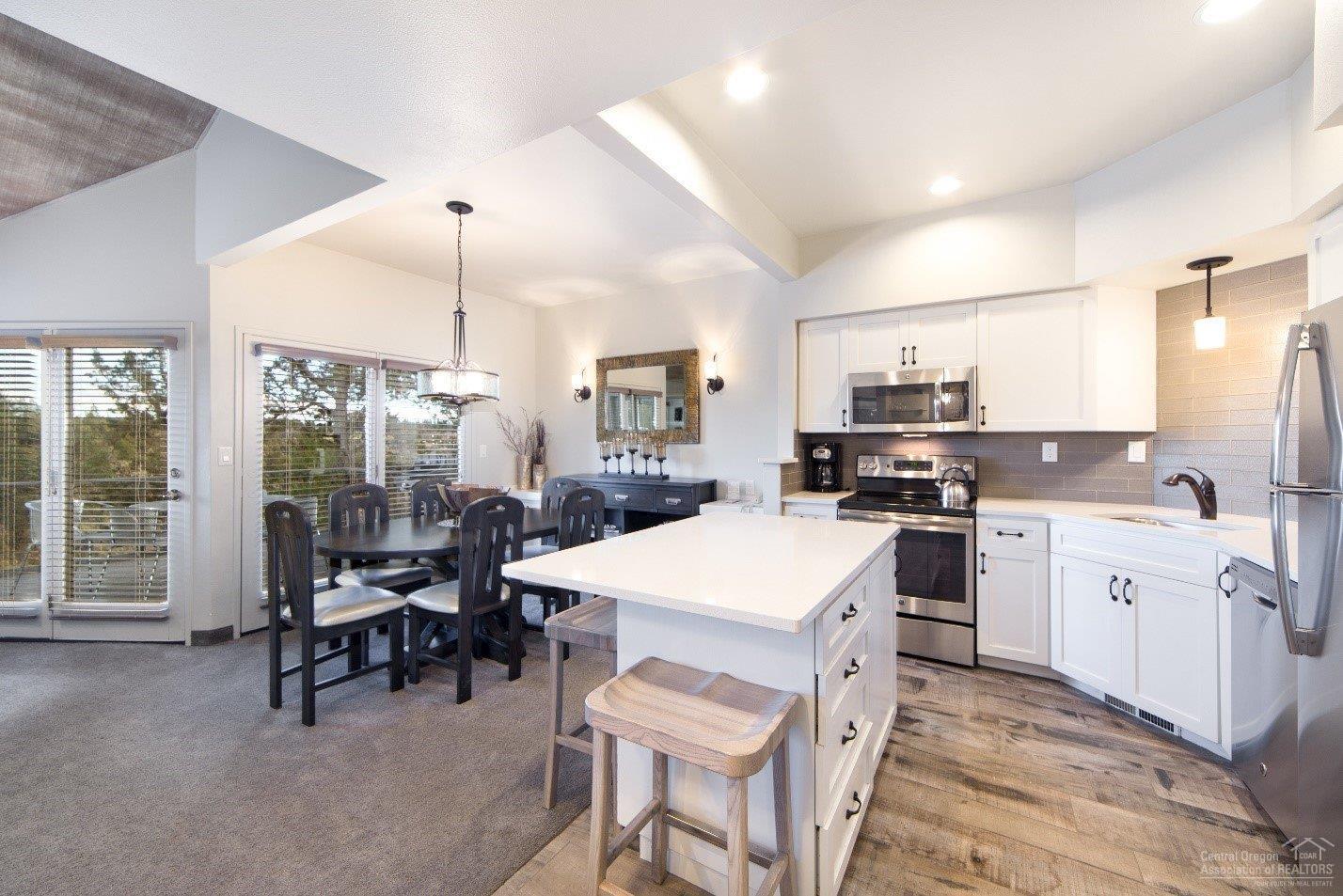 Eagle Crest - Residential