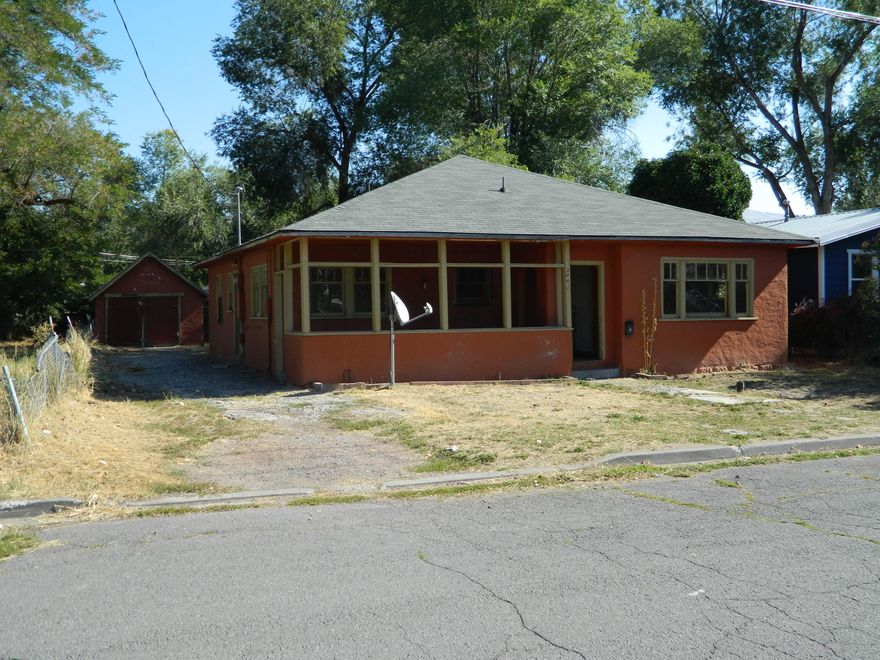 Great opportunity to build equity in your home or a great rental. This 2 bedroom 1 bath home has 1120 sq ft. The living room is very spacious and there is a separate dining area.