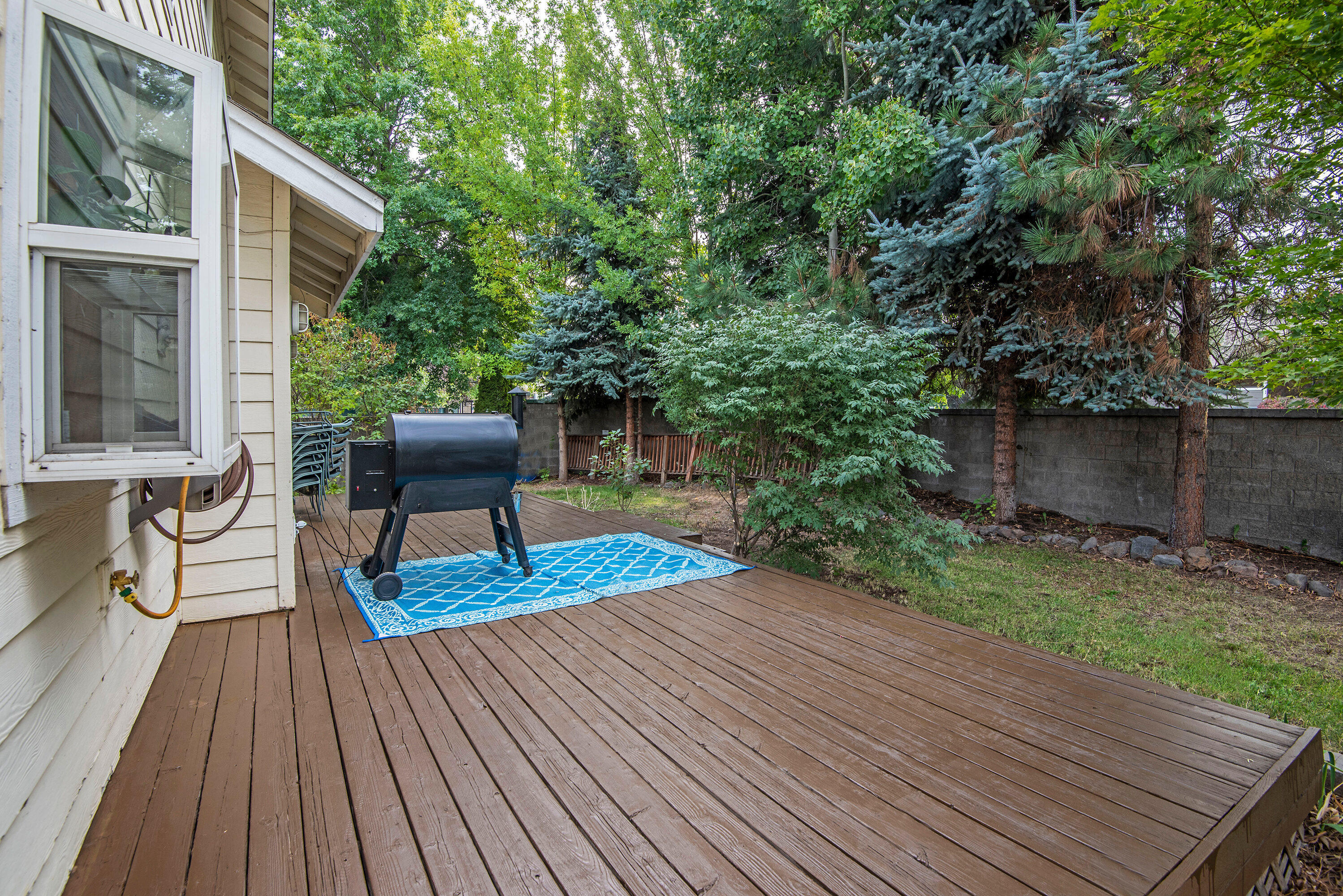 Oak Tree - Residential