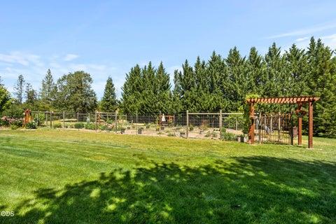Tiny photo for 693 Horizon Hills Road, Williams, OR 97544 (MLS # 220222926)