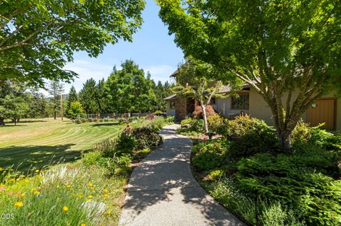 Tiny photo for 693 Horizon Hills Road, Williams, OR 97544 (MLS # 220222926)