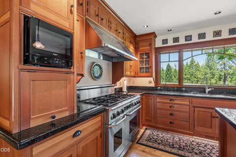 Tiny photo for 693 Horizon Hills Road, Williams, OR 97544 (MLS # 220222926)