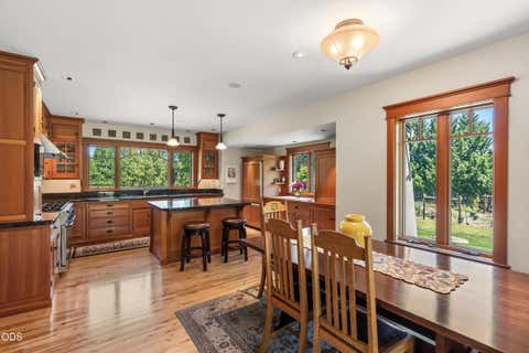 Tiny photo for 693 Horizon Hills Road, Williams, OR 97544 (MLS # 220222926)