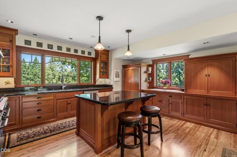 Tiny photo for 693 Horizon Hills Road, Williams, OR 97544 (MLS # 220222926)