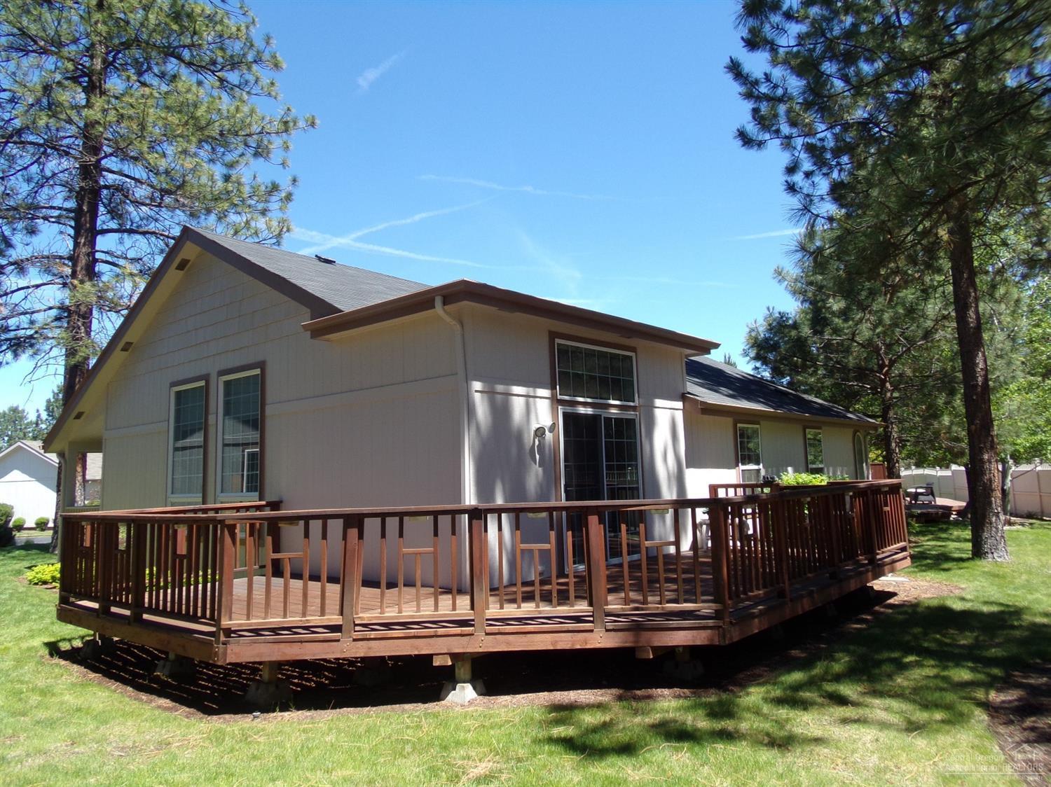 Pines At Sisters - Residential