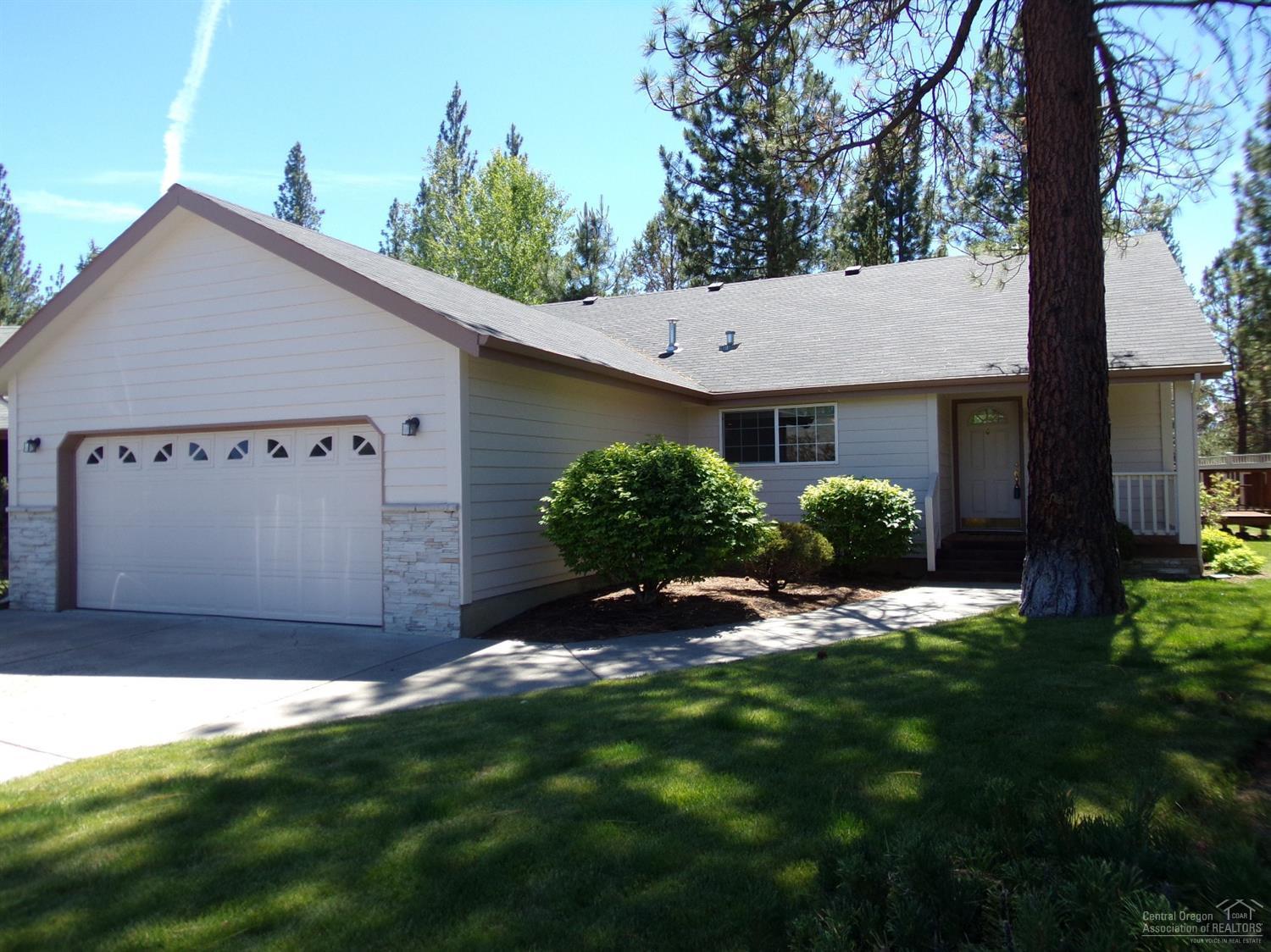 Pines At Sisters - Residential