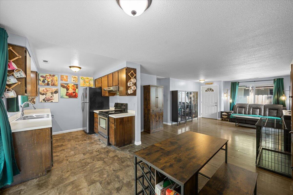 Dekums Amended Addition - Residential