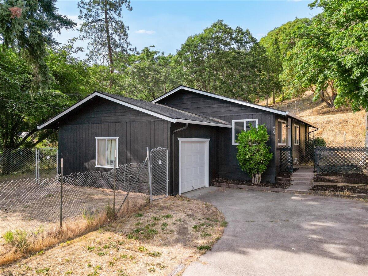 Dekums Amended Addition - Residential