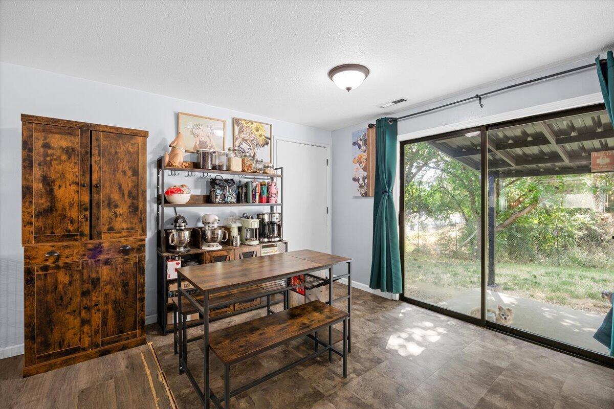 Dekums Amended Addition - Residential