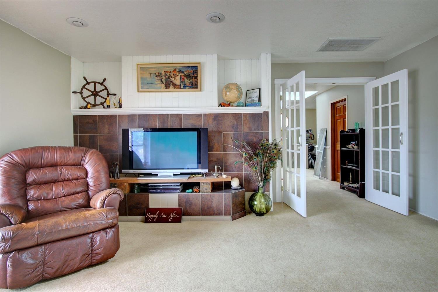 Brentwood - Residential