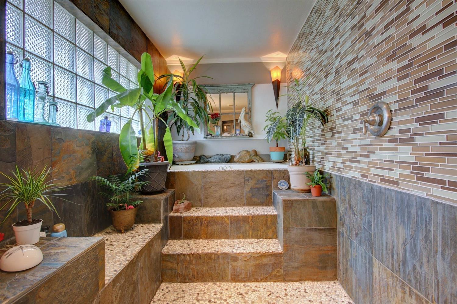 Brentwood - Residential