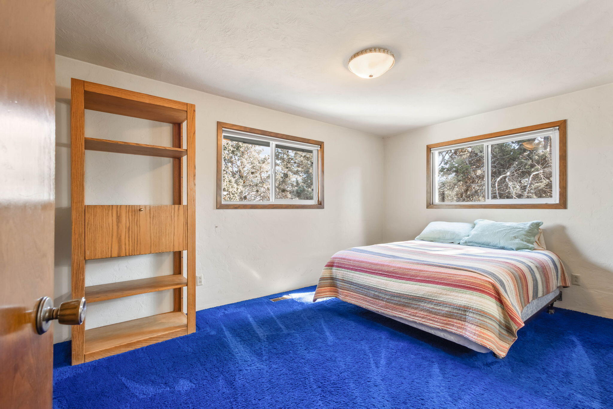 Bend, Oregon 97701, United States, 4 Bedrooms Bedrooms, ,3 BathroomsBathrooms,Residential,Active,86364