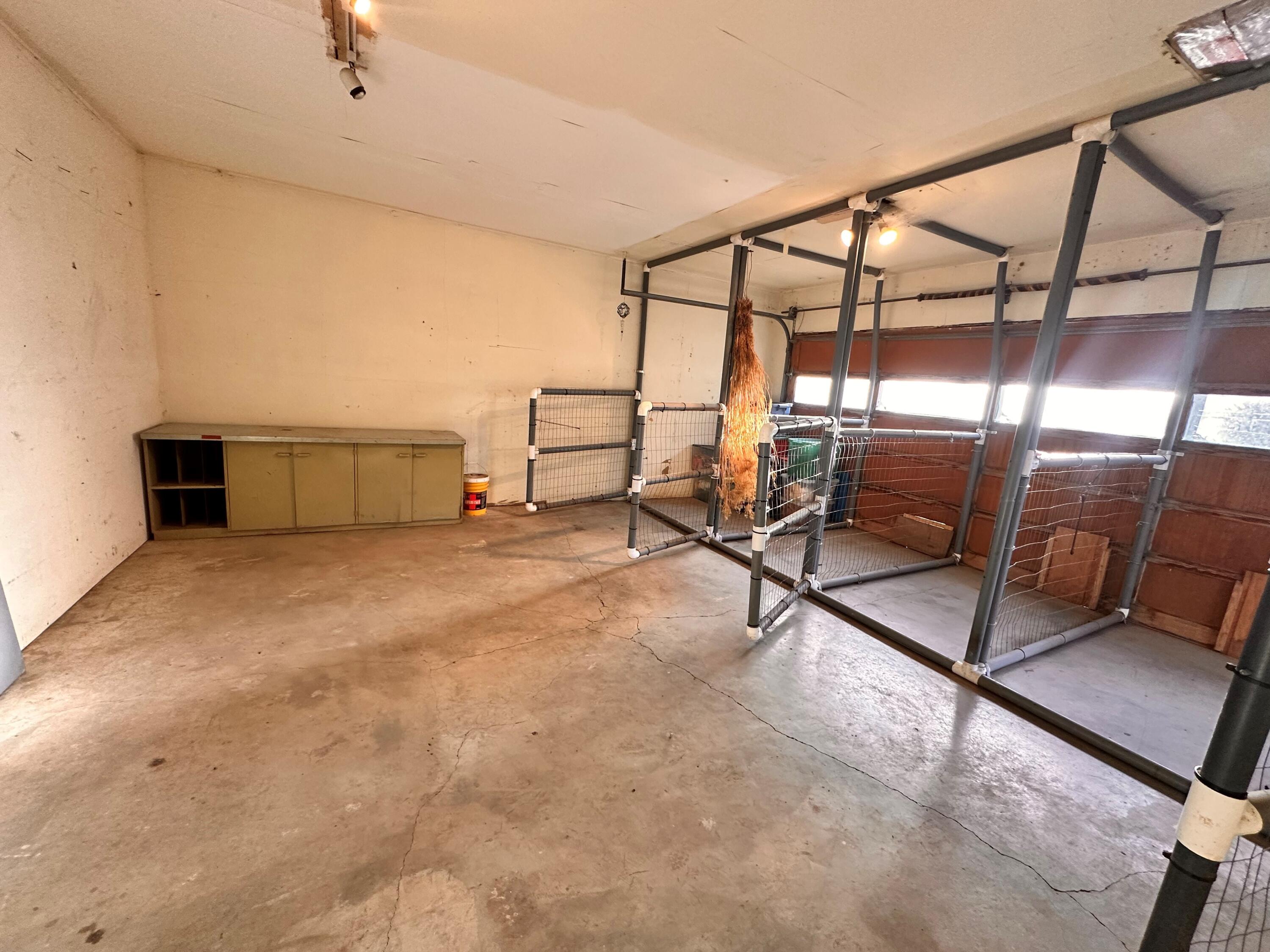 Bend, Oregon 97701, United States, 4 Bedrooms Bedrooms, ,3 BathroomsBathrooms,Residential,Active,86364