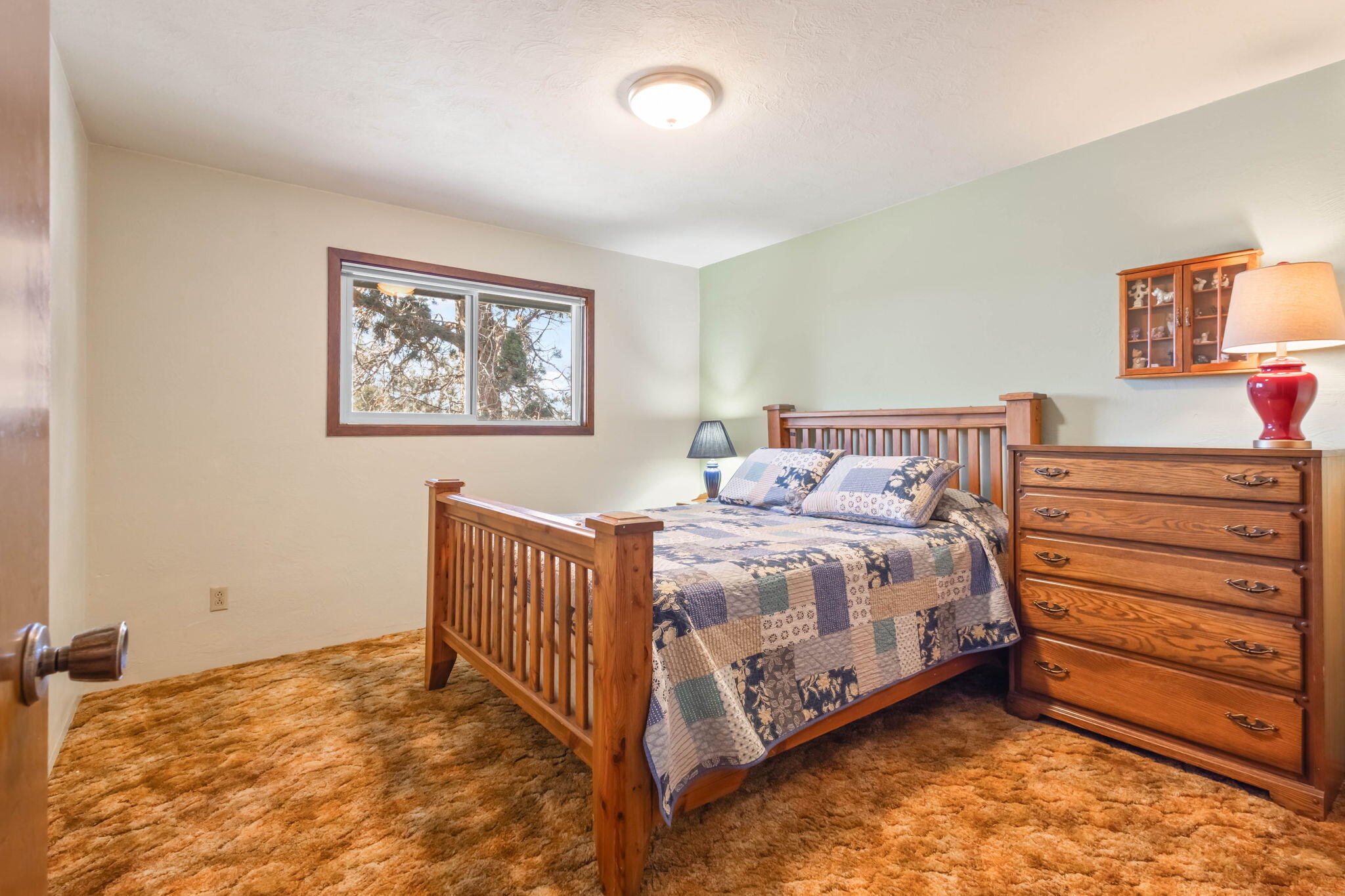 Bend, Oregon 97701, United States, 4 Bedrooms Bedrooms, ,3 BathroomsBathrooms,Residential,Active,86364