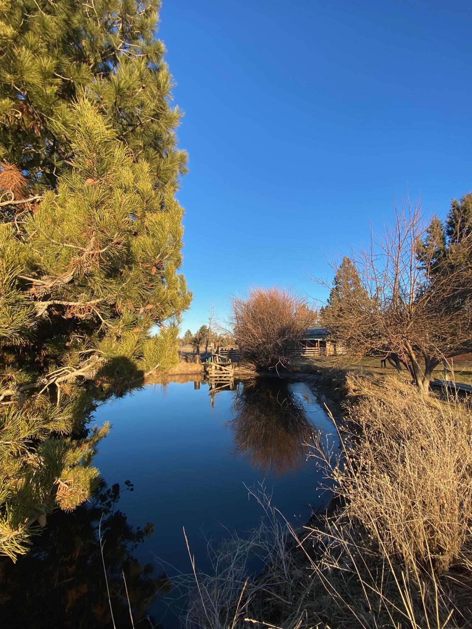 Bend, Oregon 97701, United States, 4 Bedrooms Bedrooms, ,3 BathroomsBathrooms,Residential,Active,86364