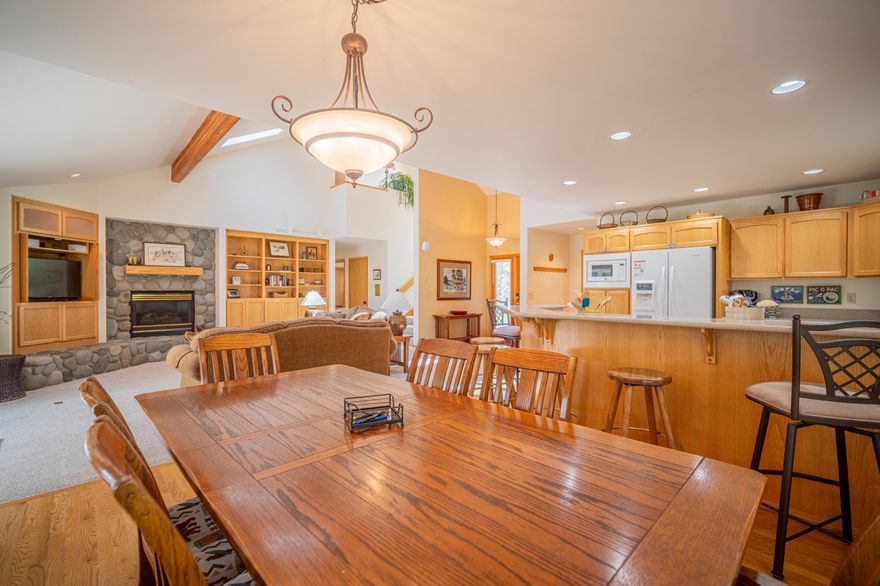 Enjoy peace and quiet in this Sunriver retreat on .47 acre lot!  Spacious open floor plan is perfect for large groups. Main level living w/ primary suite on the main level, plus 2 bedrooms w/ Jack and Jill bath. Upstairs you will find 2 additional bedrooms w/ Jack and Jill bath.  Vaulted ceilings and gas fireplace in the great room, A/C and a 3 car garage for your toys.  Great outdoor deck space with newer hot tub. Original owners.  Start making memories in this Sunriver home!