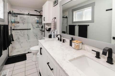 Tiny photo for 20705 Wishing Well Court, Bend, OR 97701 (MLS # 220227327)