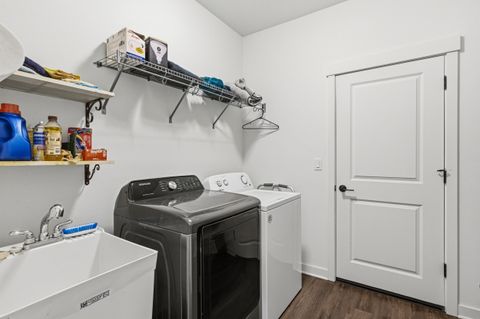 Tiny photo for 51900 Settler Drive, La Pine, OR 97739 (MLS # 220216670)