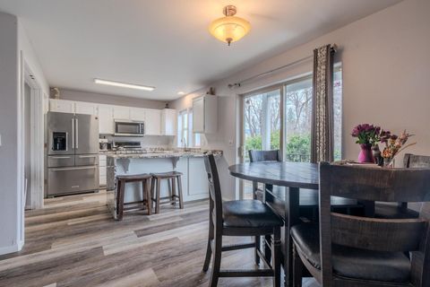 Tiny photo for 144 Crocker Street, Ashland, OR 97520 (MLS # 220215743)