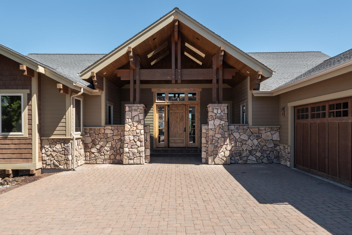 3419 NW Fairway Heights Drive