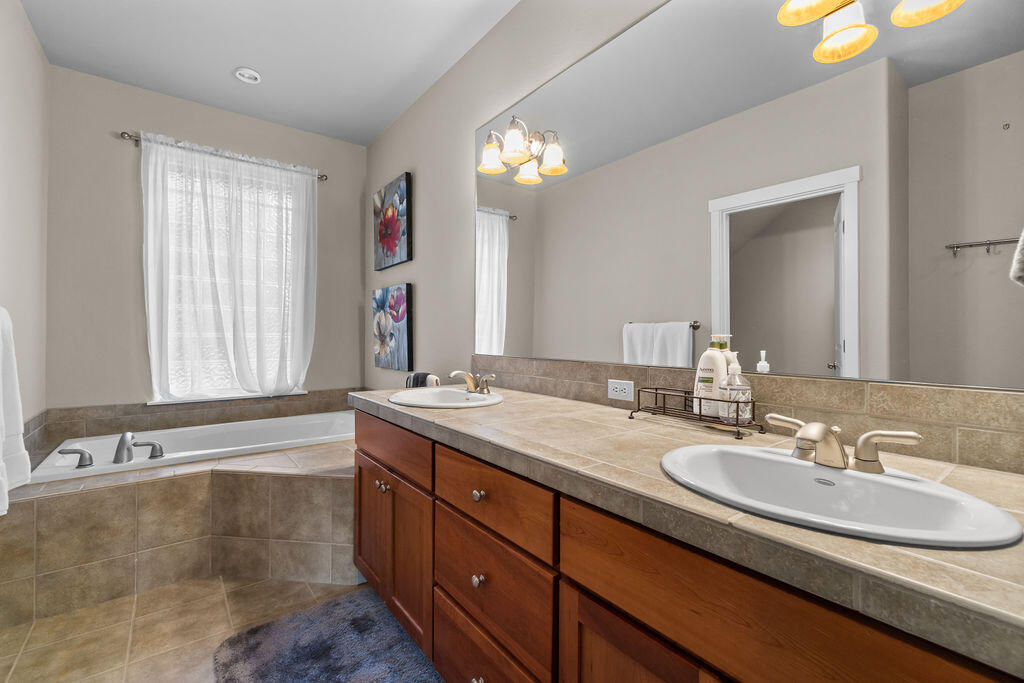 Eagle Crest - Residential