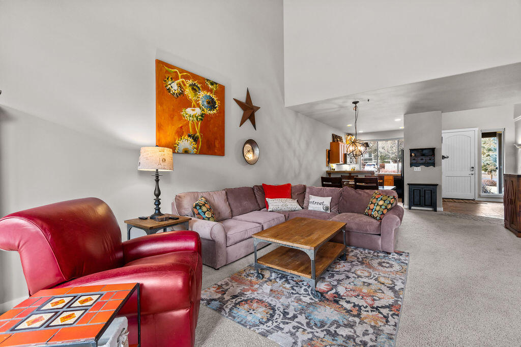 Eagle Crest - Residential