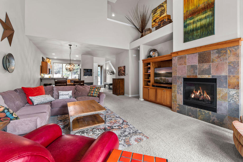 Eagle Crest - Residential