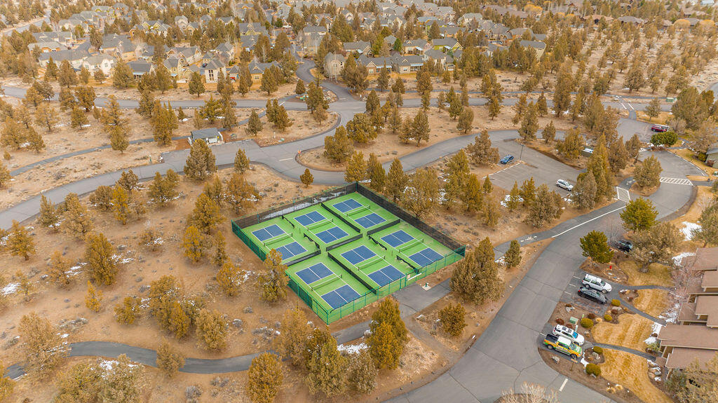 Eagle Crest - Residential