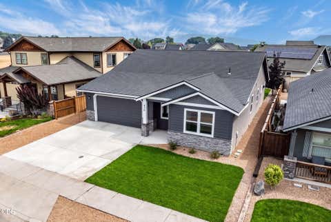 Tiny photo for 436 SE Stearns Road, Prineville, OR 97754 (MLS # 220227242)