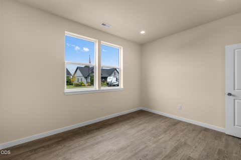 Tiny photo for 436 SE Stearns Road, Prineville, OR 97754 (MLS # 220227242)