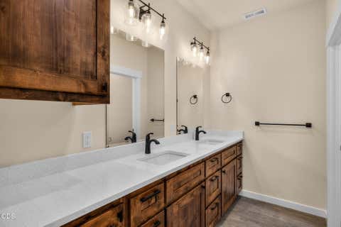 Tiny photo for 436 SE Stearns Road, Prineville, OR 97754 (MLS # 220227242)