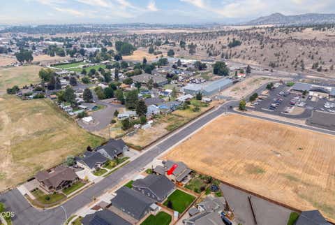 Tiny photo for 436 SE Stearns Road, Prineville, OR 97754 (MLS # 220227242)
