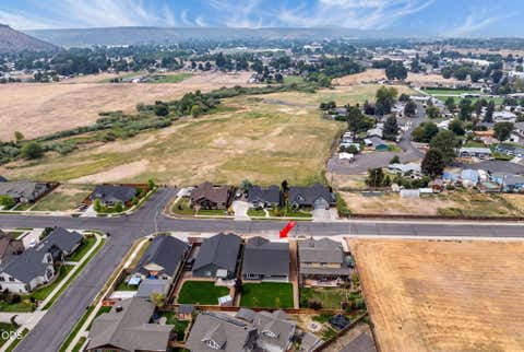 Tiny photo for 436 SE Stearns Road, Prineville, OR 97754 (MLS # 220227242)