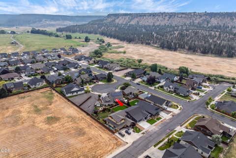 Tiny photo for 436 SE Stearns Road, Prineville, OR 97754 (MLS # 220227242)