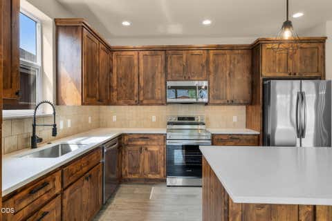 Tiny photo for 436 SE Stearns Road, Prineville, OR 97754 (MLS # 220227242)