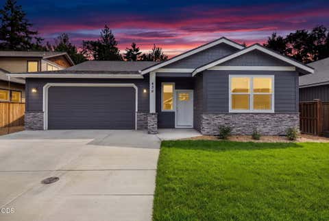 Tiny photo for 436 SE Stearns Road, Prineville, OR 97754 (MLS # 220227242)