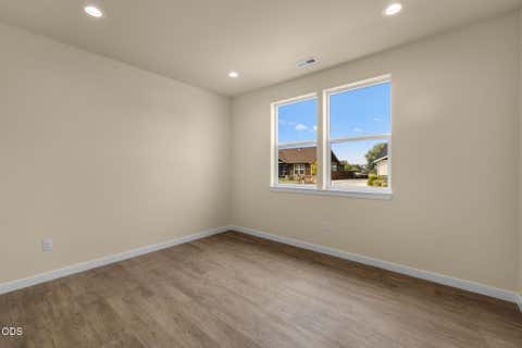 Tiny photo for 436 SE Stearns Road, Prineville, OR 97754 (MLS # 220227242)