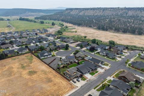 Tiny photo for 436 SE Stearns Road, Prineville, OR 97754 (MLS # 220227242)